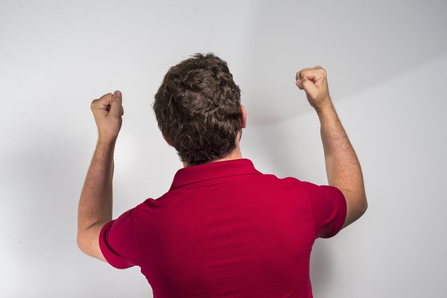 的赛事中亟 的赛事中亟