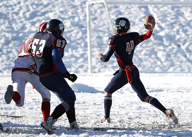 且在关键时 且在关键时